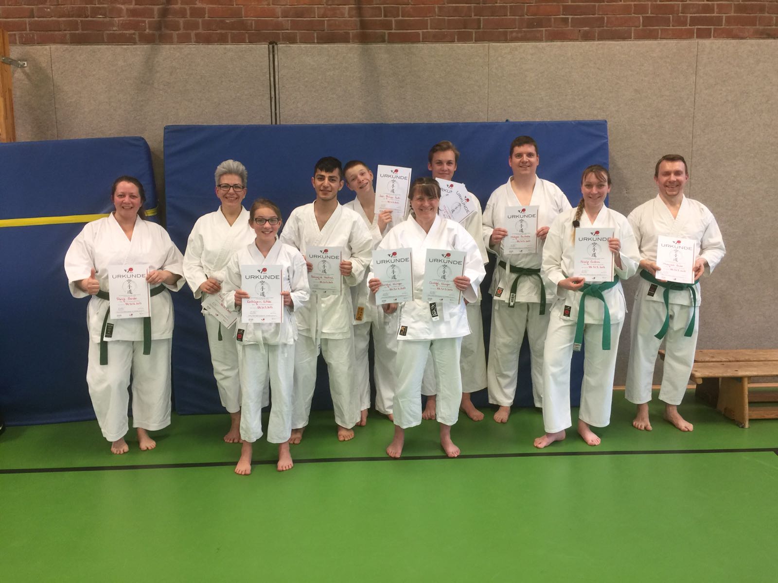 Gürtelprüfung und Pratzentraining Teil 2